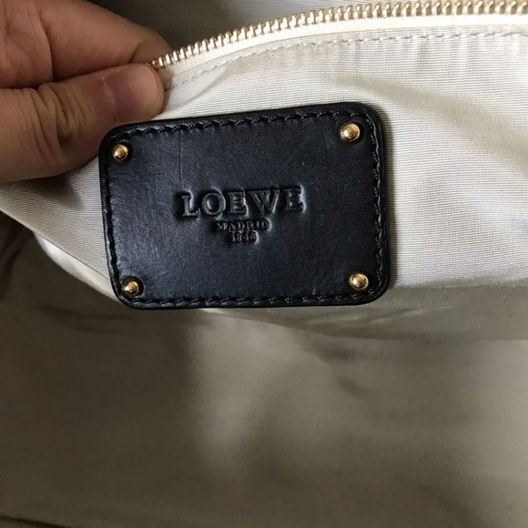 Loewe Handbag in Mavy - Picture 7 of 7